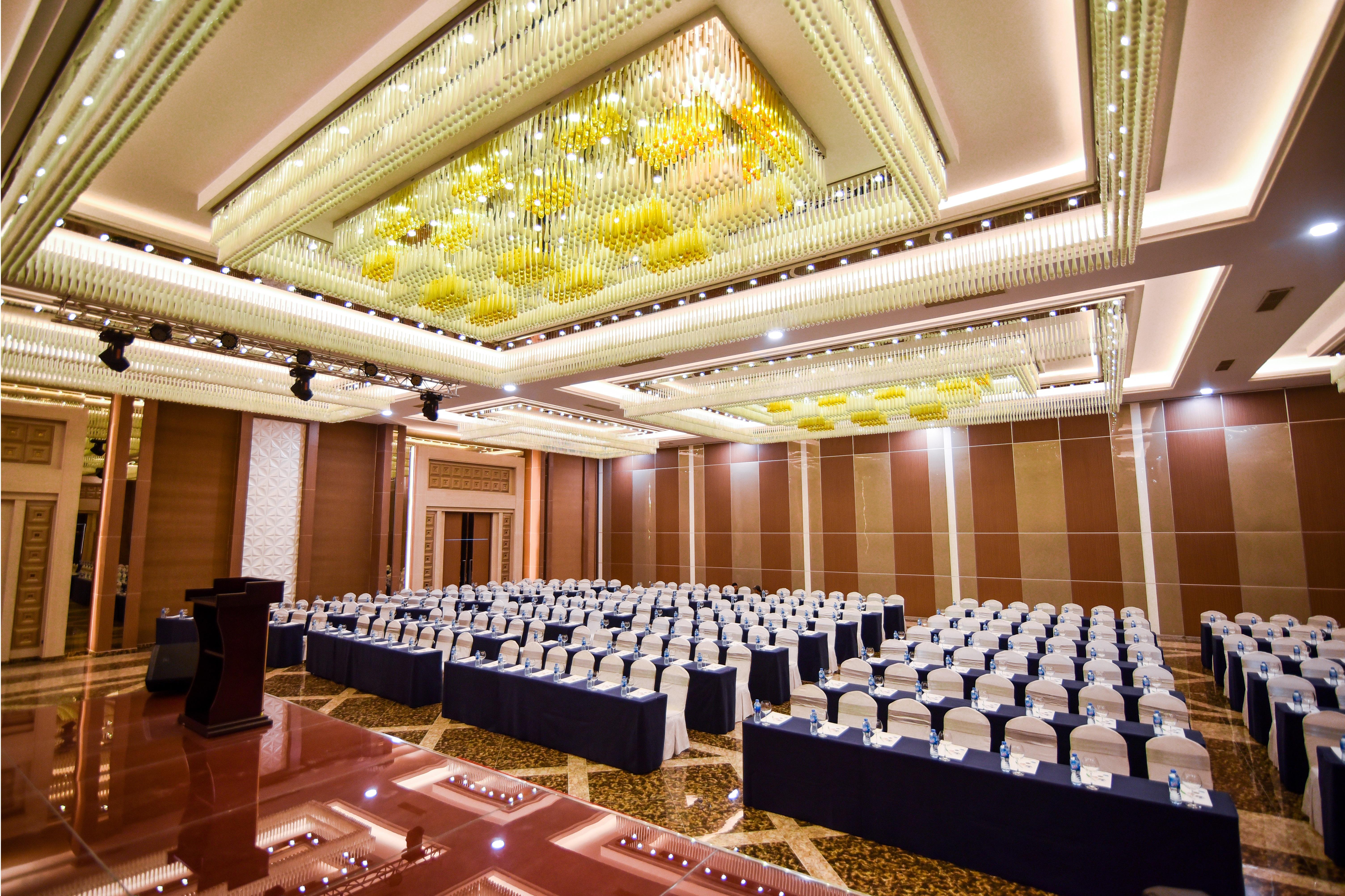 The Mira Central Park Hotel Б'єнхоа Екстер'єр фото